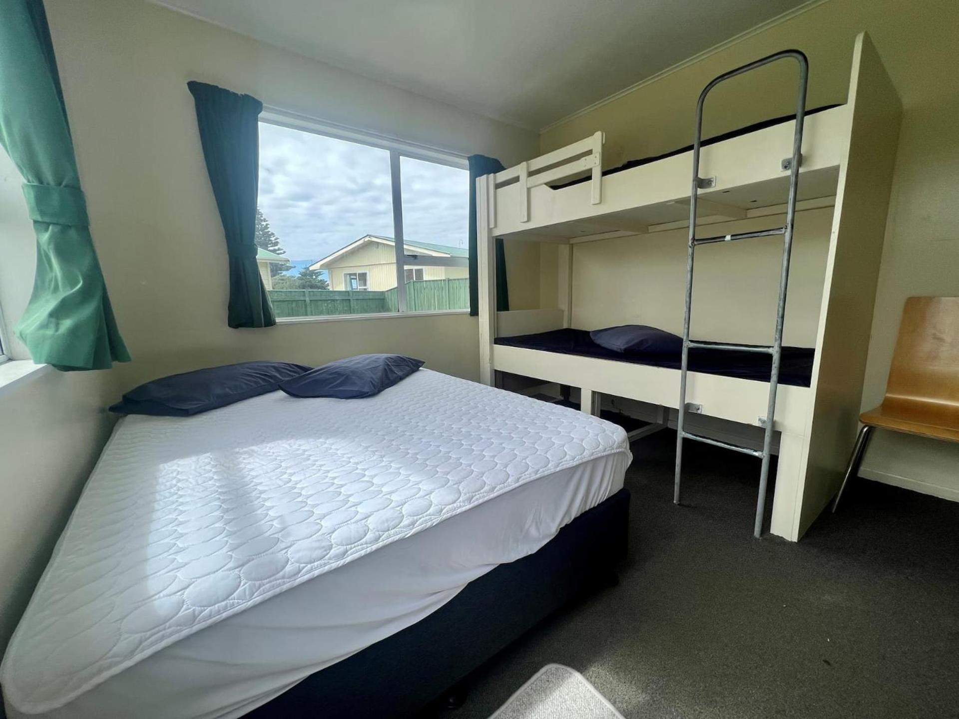 Castlepoint Holiday Park & Motels Room photo